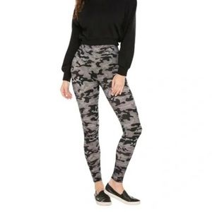 NWT Miraclesuit Camo Tummy Control Performance Leggings Small S